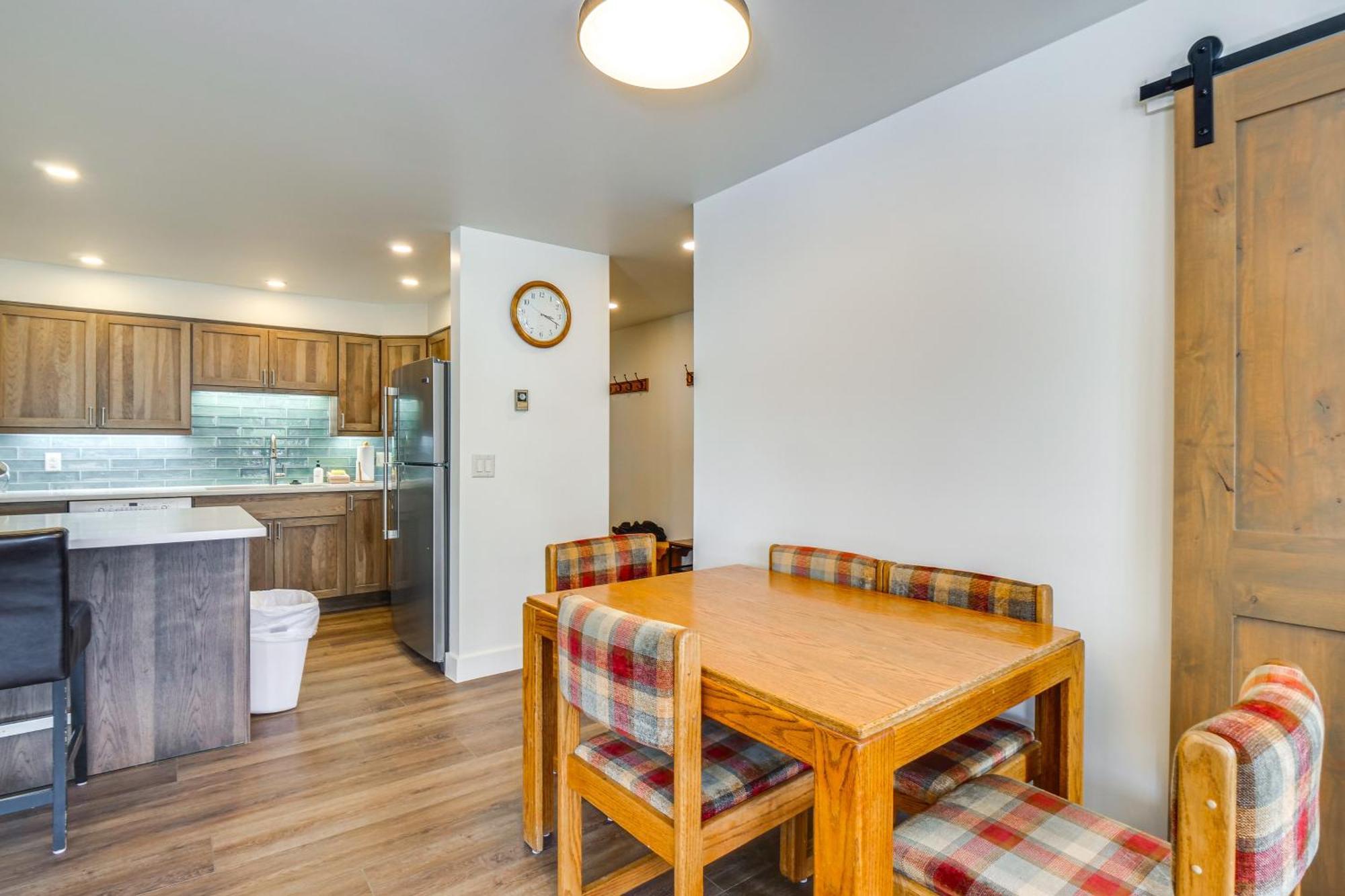 Bright Breck Condo - Walk To Shuttle And Main Street Breckenridge Esterno foto