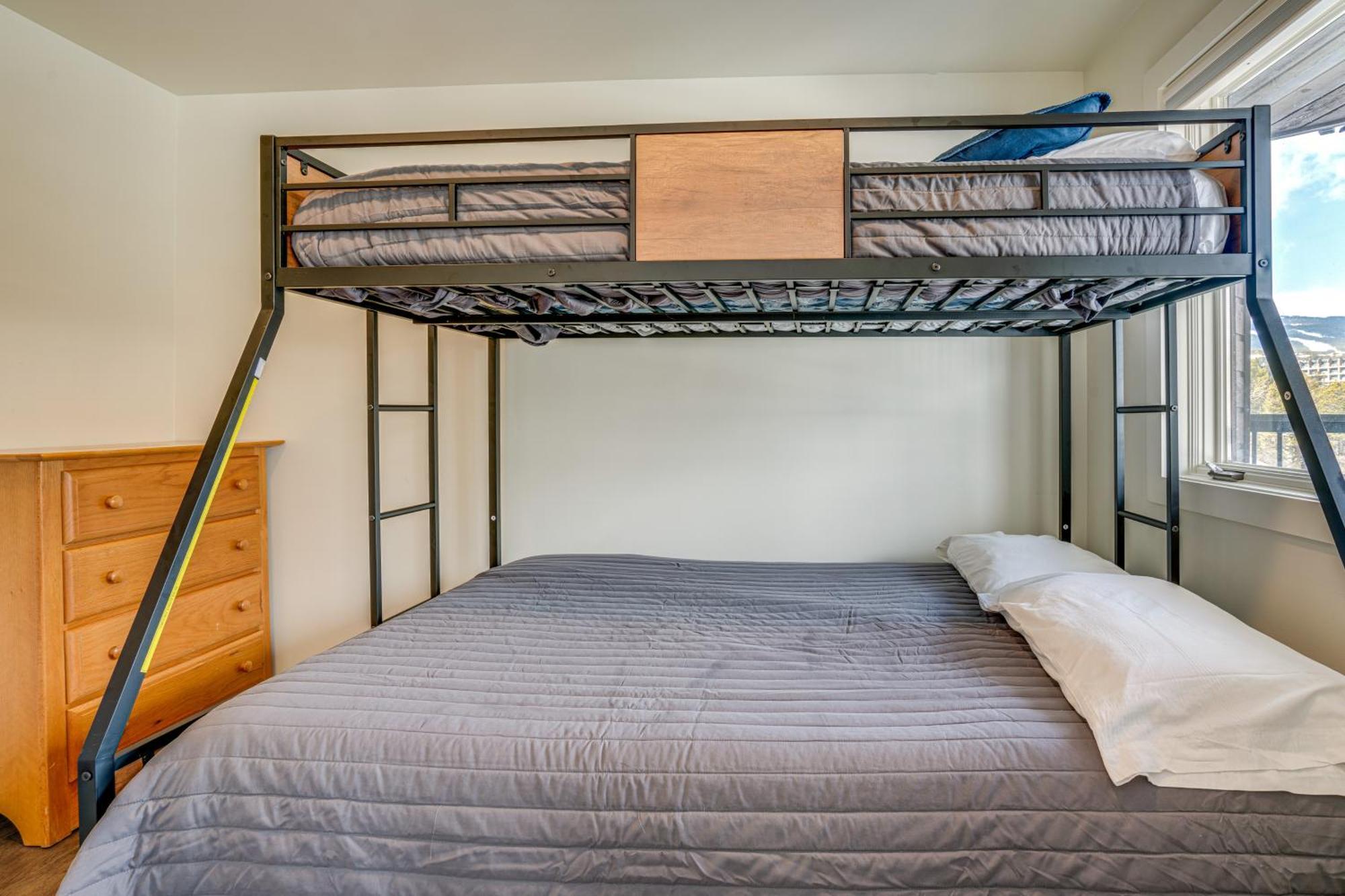 Bright Breck Condo - Walk To Shuttle And Main Street Breckenridge Esterno foto